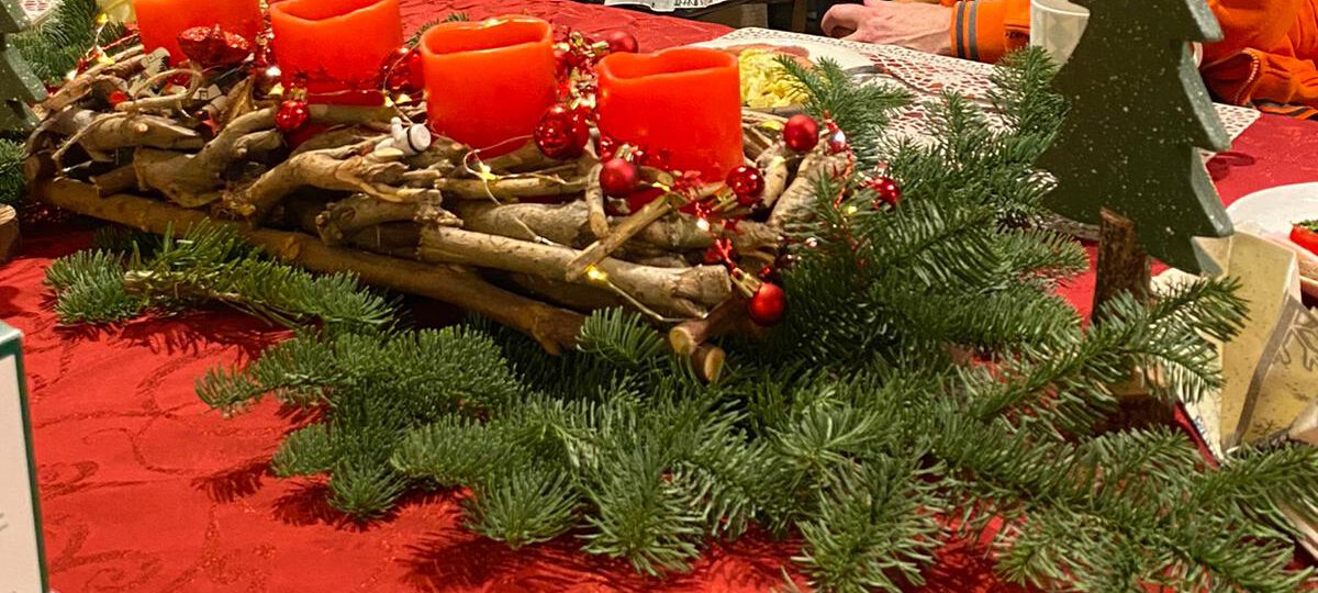Adventsfeier im Nachbarschaftstreff